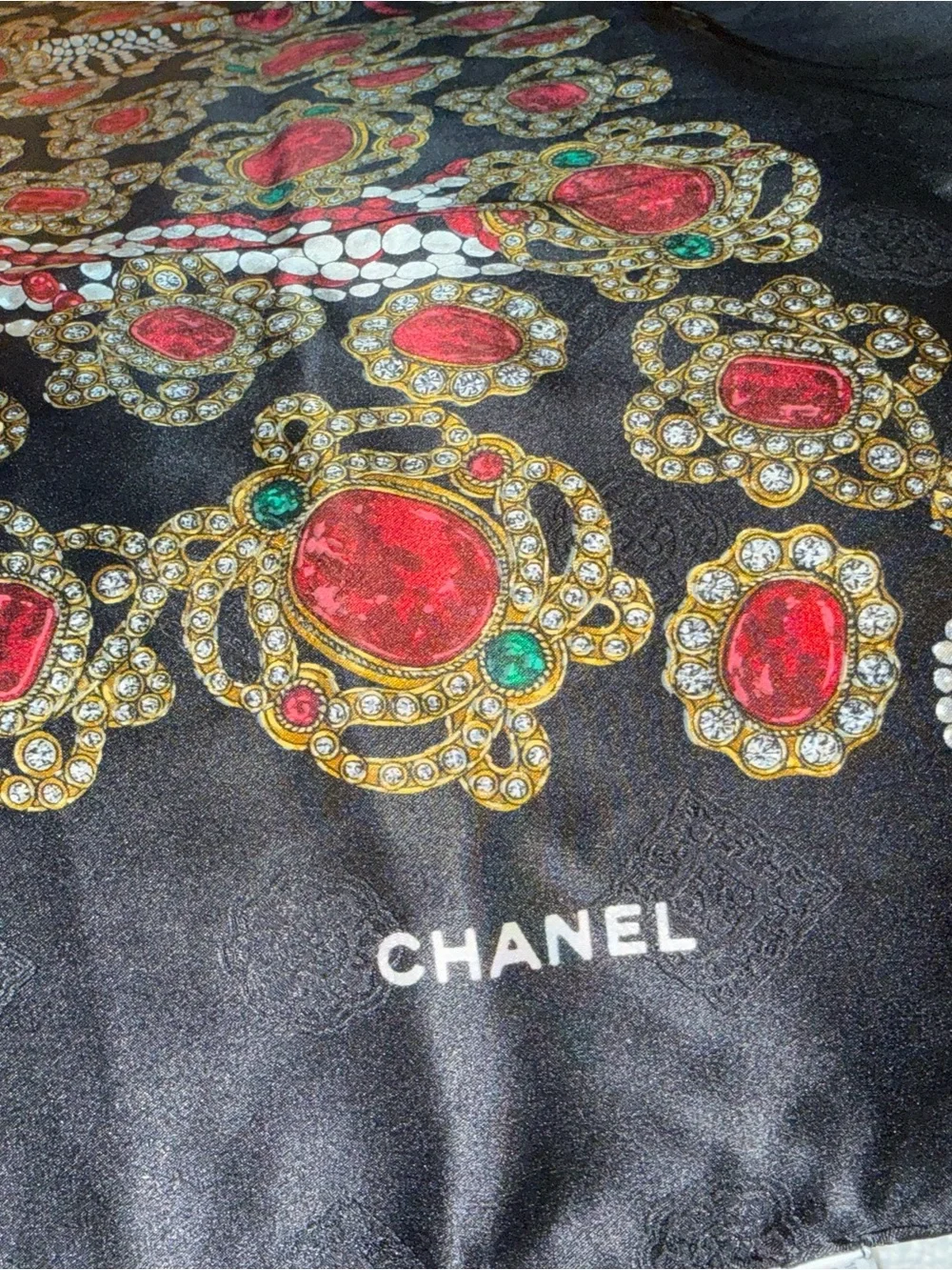 Chanel Vintage Scarf - Gripoix jewelry print  - red and black